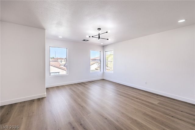 11855 Bella Luna Street, Las Vegas, NV 89183