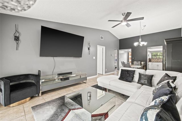 9677 86TH AVENUE, Seminole, FL 33777