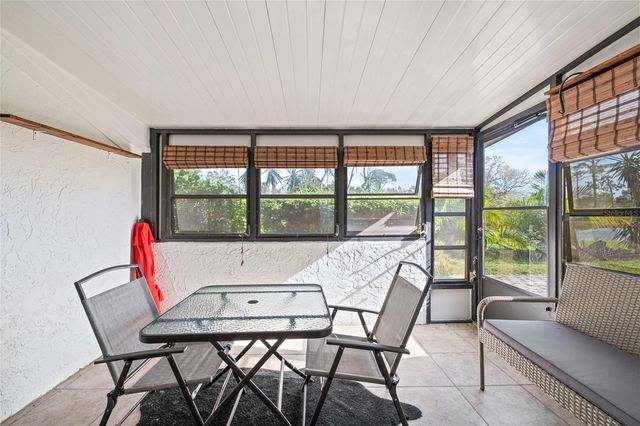 9677 86TH AVENUE, Seminole, FL 33777