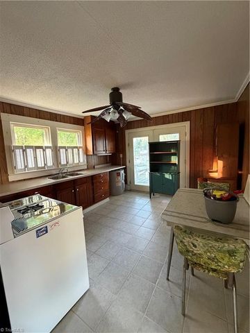 10033 Linwood Southmont Road, Lexington, NC 27292