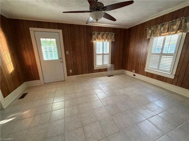 10033 Linwood Southmont Road, Lexington, NC 27292