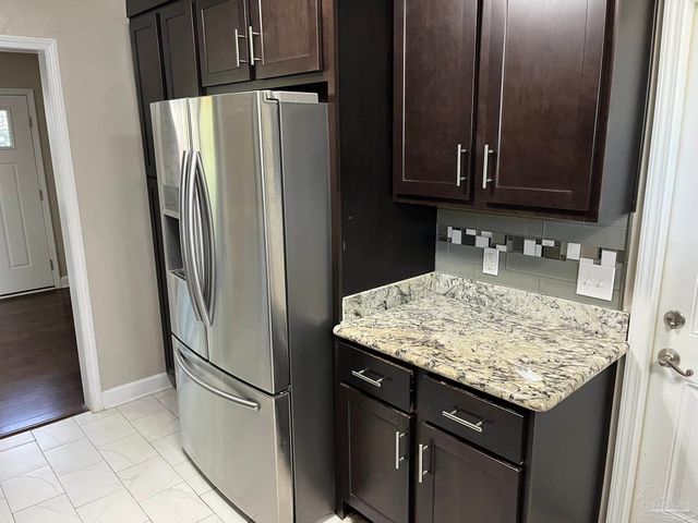 104 Navarre St, Gulf Breeze, FL 32561