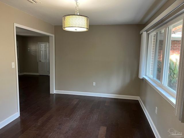 104 Navarre St, Gulf Breeze, FL 32561