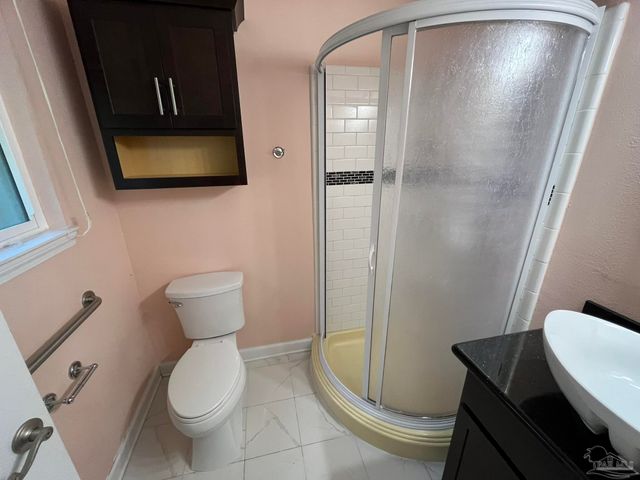 104 Navarre St, Gulf Breeze, FL 32561