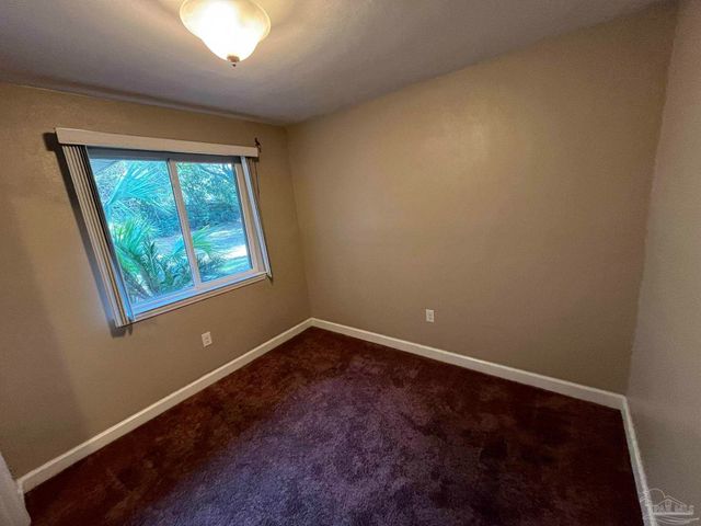 104 Navarre St, Gulf Breeze, FL 32561