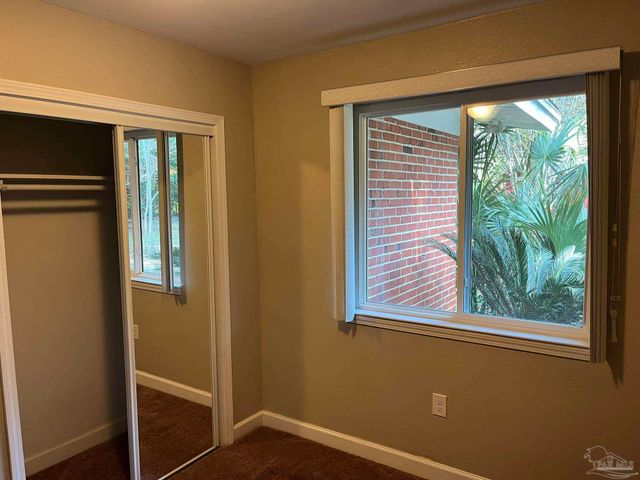 104 Navarre St, Gulf Breeze, FL 32561