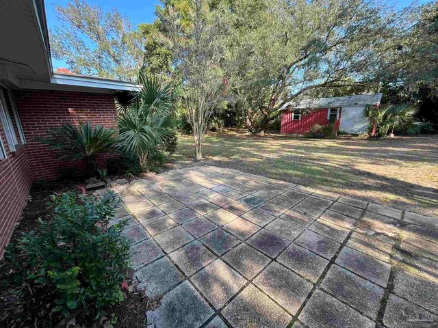 104 Navarre St, Gulf Breeze, FL 32561