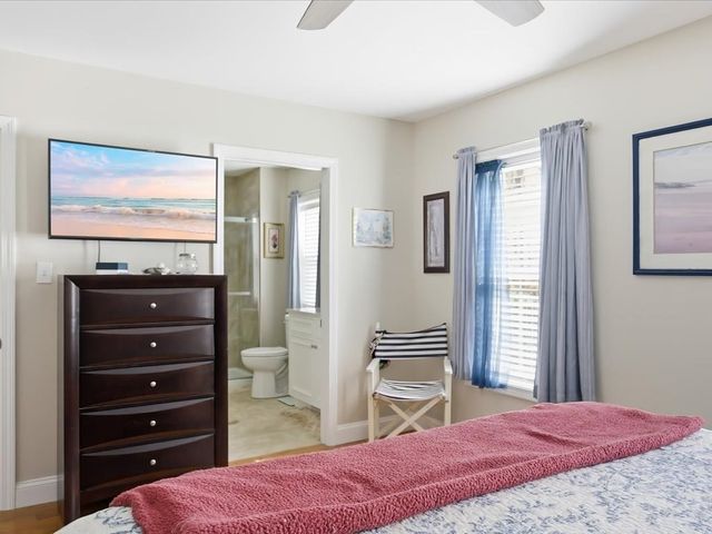 67 Ling St, Fall River, MA 02720