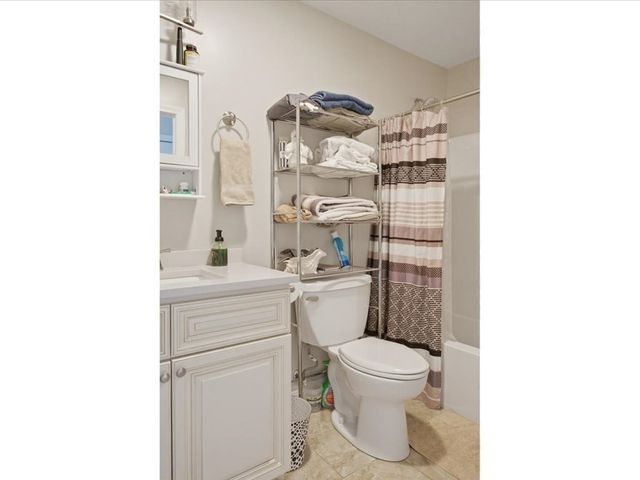 67 Ling St, Fall River, MA 02720