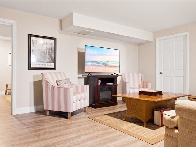 67 Ling St, Fall River, MA 02720