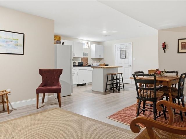 67 Ling St, Fall River, MA 02720