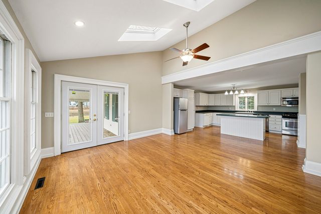 16645 Lasher Road, Hinckley, IL 60520