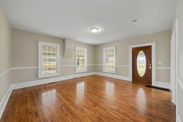 16645 Lasher Road, Hinckley, IL 60520