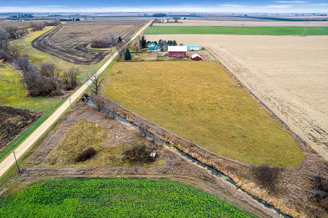 16645 Lasher Road, Hinckley, IL 60520