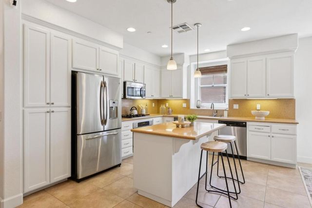 36072 Soapberry 33, Fremont, CA 94536