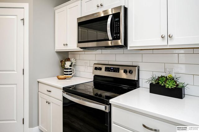 400 N Allen Street, Bennington, NE 68007