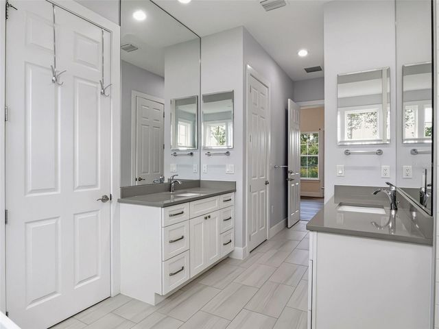 7956 LAKE NELLIE ROAD, Clermont, FL 34714