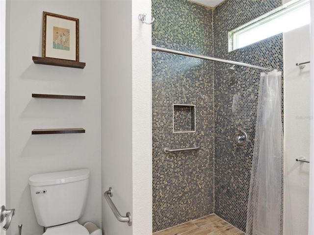 7956 LAKE NELLIE ROAD, Clermont, FL 34714