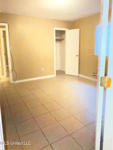 2824 Perkinston Drive, Gautier, MS 39553