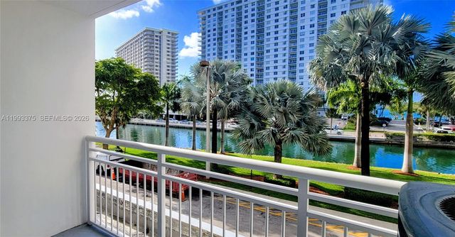 400 S Kings Point Dr 220, Sunny Isles Beach, FL 33160