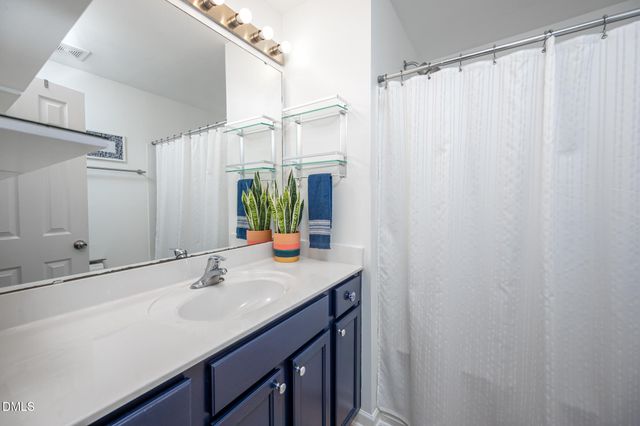 100 Stratford Lakes Drive Unit 262, Durham, NC 27713