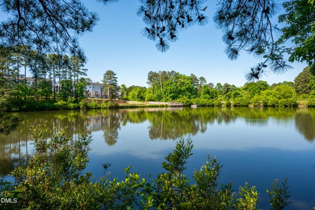 100 Stratford Lakes Drive Unit 262, Durham, NC 27713
