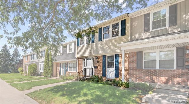 42948 Richards Court 5, Northville, MI 48167