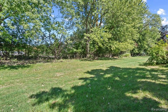 42948 Richards Court 5, Northville, MI 48167