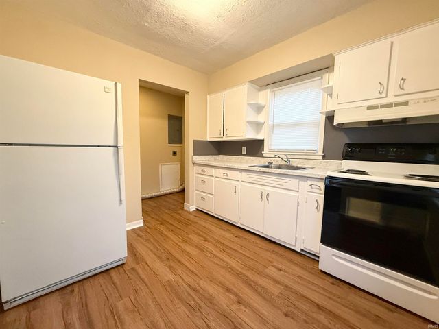 1909 Taylor Avenue, Evansville, IN 47714