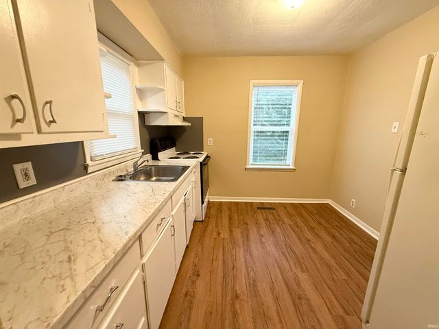 1909 Taylor Avenue, Evansville, IN 47714