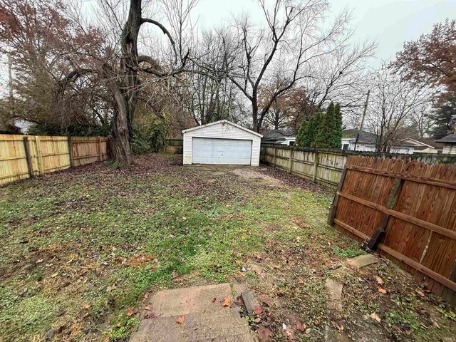 1909 Taylor Avenue, Evansville, IN 47714