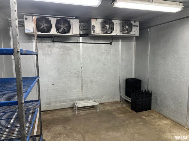 1601 W 3RD Street, Davenport, IA 52802