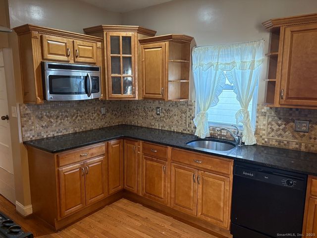 406 Newhall Street, Hamden, CT 06511