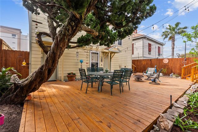 1725 Ave O REAR, Galveston, TX 77550