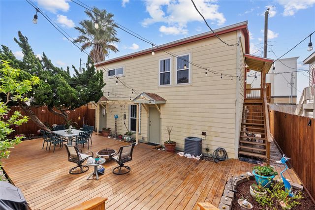 1725 Ave O REAR, Galveston, TX 77550