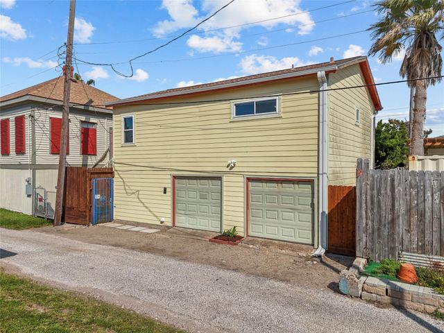 1725 Ave O REAR, Galveston, TX 77550