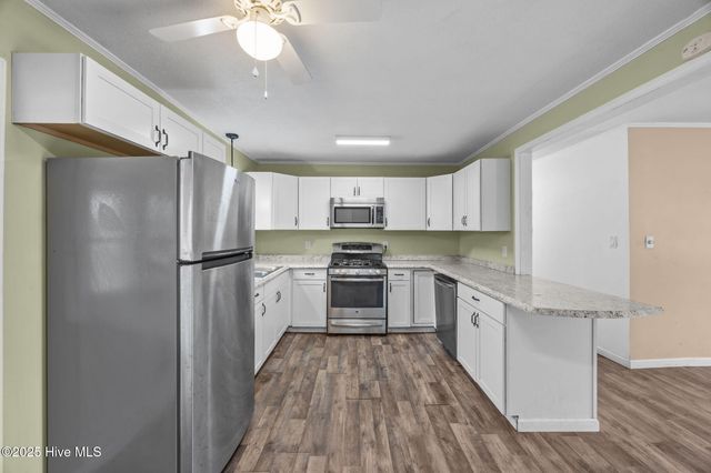 2600 N Hills Drive, New Bern, NC 28562