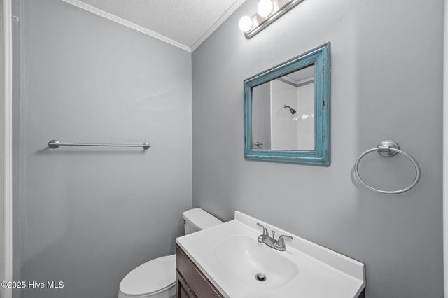 2600 N Hills Drive, New Bern, NC 28562