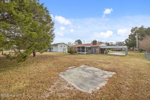 2600 N Hills Drive, New Bern, NC 28562