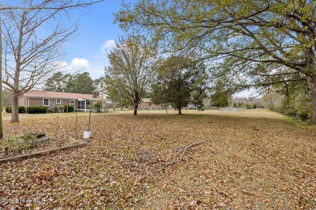 2600 N Hills Drive, New Bern, NC 28562