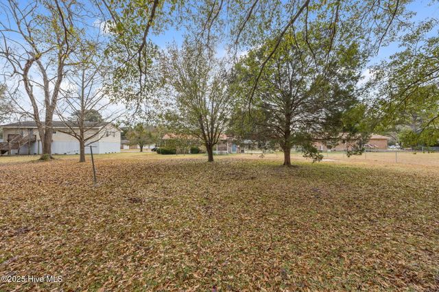 2600 N Hills Drive, New Bern, NC 28562