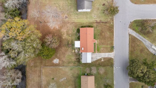 2600 N Hills Drive, New Bern, NC 28562