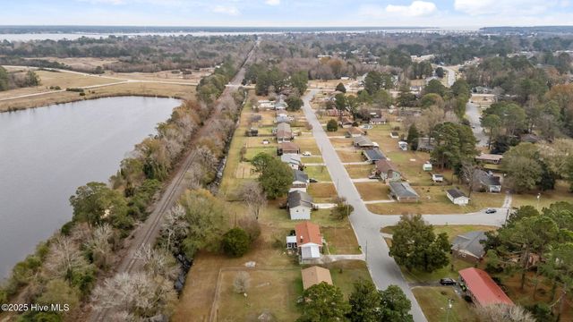 2600 N Hills Drive, New Bern, NC 28562