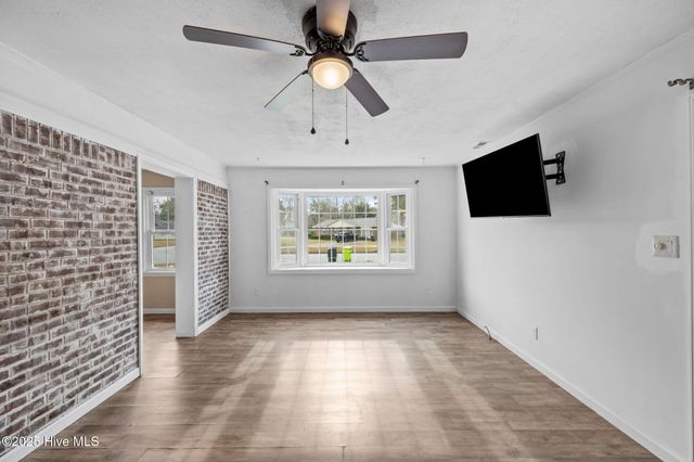 2600 N Hills Drive, New Bern, NC 28562