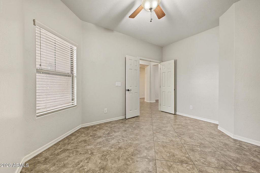 17848 W IVY Lane, Surprise, AZ 85388 — photo 5