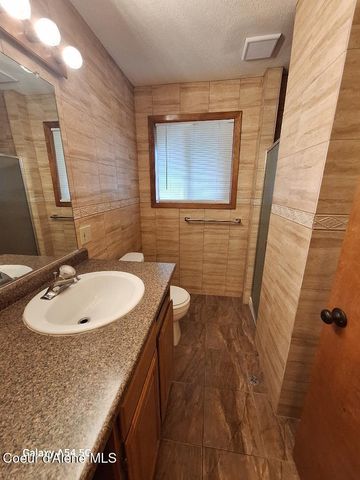 9704 N Hillview DR, Hayden, ID 83835