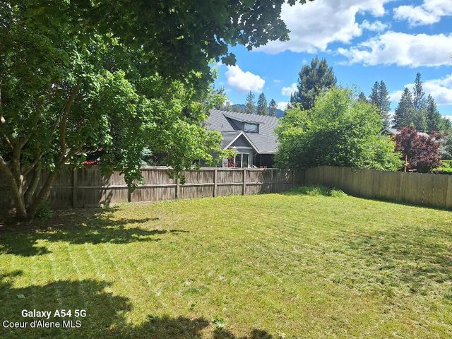 9704 N Hillview DR, Hayden, ID 83835