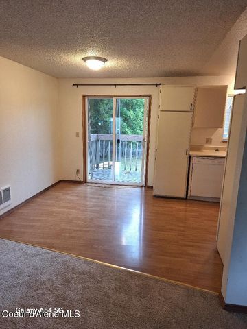9704 N Hillview DR, Hayden, ID 83835