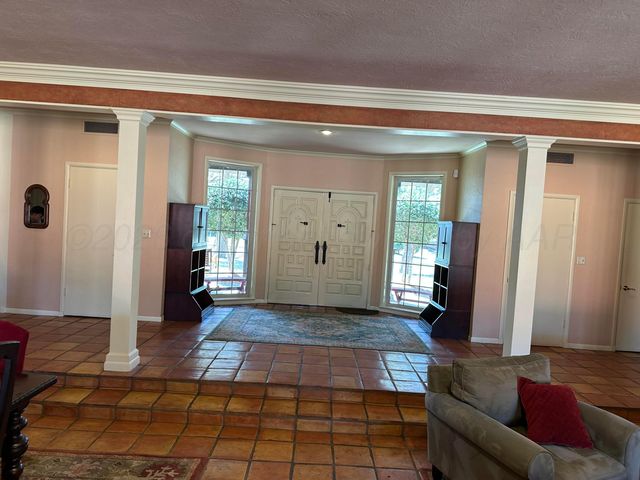 237 Somerset Street, Borger, TX 79007