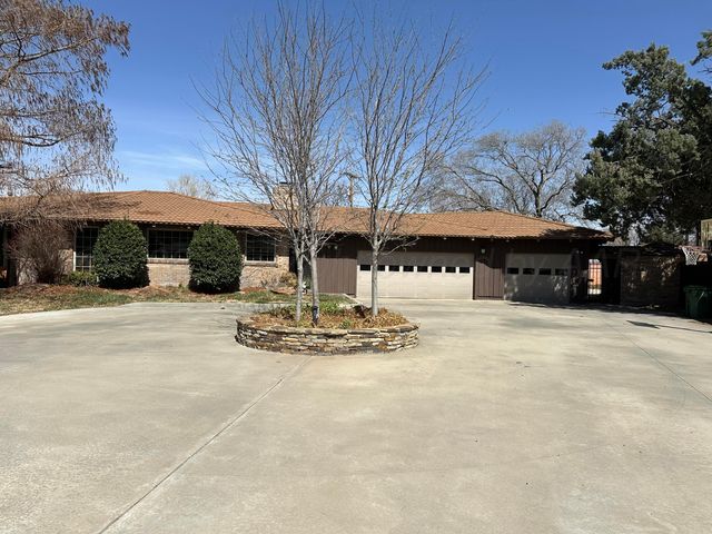 237 Somerset Street, Borger, TX 79007